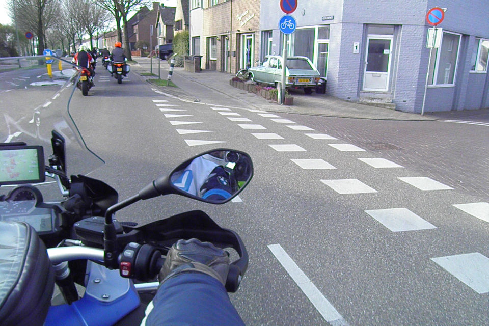 Motorrijbewijspoint Nuenen theorie cursus online